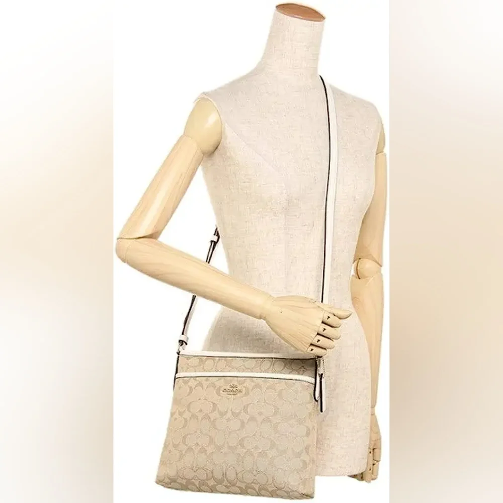 New! Coach Sig Jacquard File Crossbody - Picture 6 of 8